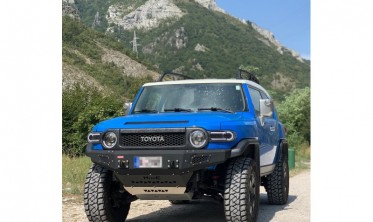 Силовий передній бампер Toyota FJ Cruiser (2006-...) фото