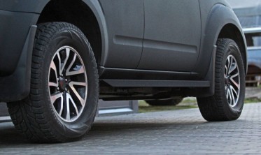Боковые силовые пороги Nissan Pathfinder R51 2005-2014 фото