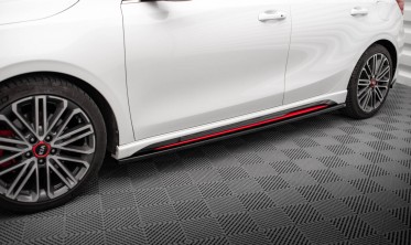 Нижние тюнинг накладки на боковые пороги Kia Ceed GT Mk3 фото