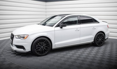 Нижні дифузори (лістви) на бокові пороги Audi A3 Sedan 8V фото