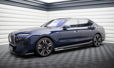 Нижние накладки (листвы) на боковые пороги BMW 7 M-Pack G70 фото