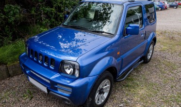 защитные пороги (трубы боковые) Suzuki Jimny фото