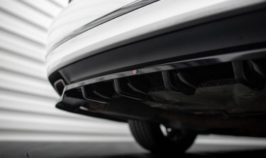 Тюнінговий дифузор (накладка) на задній бампер VW Passat GT B8 USA рестайл USA фото