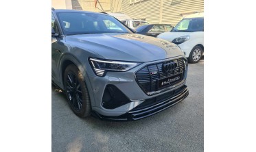 Тюнінгова накладка (губа) на передній бампер Audi e-Tron S-Line фото
