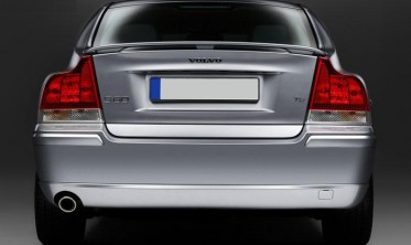 Спойлер крышки багажника Volvo S60 (2000-2010) на 3 ножках фото