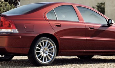 Спойлер крышки багажника Volvo S60 (2000-2010) на 3 ножках фото
