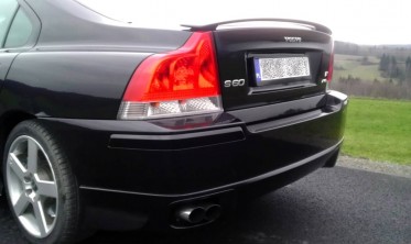 Спойлер крышки багажника Volvo S60 (2000-2010) на 2 ножках фото