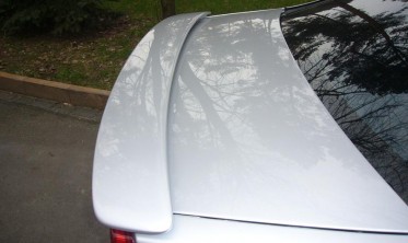 Спойлер крышки багажника Volvo S60 (2000-2010) на 2 ножках фото