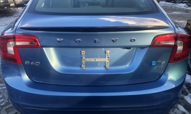 Спойлер на багажник Volvo S60 тонкий фото