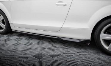 Нижні тюнінг накладки (лістви) на бокові пороги Audi TT 8J фото