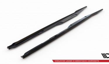 Нижние тюнинг накладки (листвы) под боковые пороги Honda Civic SI Mk10 фото