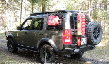 Силовой задний бампер с креплением запаски и канистры Land Rover Discovery 3, 4 (2004-2016) фото