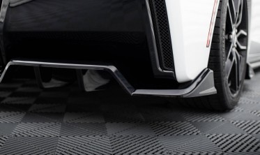 Центральний дифузор + бокові накладки заднього бампера Chevrolet Corvette C7 фото