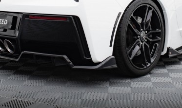Центральний дифузор + бокові накладки заднього бампера Chevrolet Corvette C7 фото