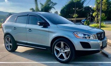 Пороги (підніжки бічні) Volvo XC60 FL рестайлінг фото