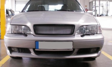 Тюнинговая решётка радиатора Volvo C70 / S70 / V70 фото
