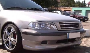 Накладка переднього бампера Volvo S40 / V40 дорестайлінг фото