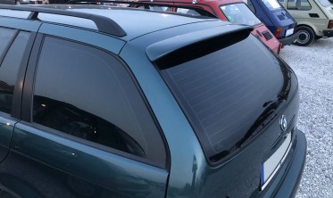 Спойлер кришки багажника BMW E36 kombi фото