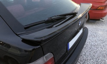 Спойлер кришки багажника BMW E36 Compact фото