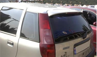 Спойлер крышки багажника Fiat Punto I фото