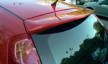Спойлер кришки багажника Fiat Grande Punto / Punto Evo фото
