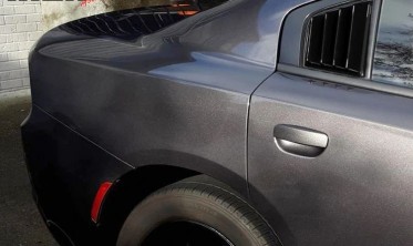 Накладки-жалюзи на боковые окна Dodge Charger (2011-2021) глянец фото