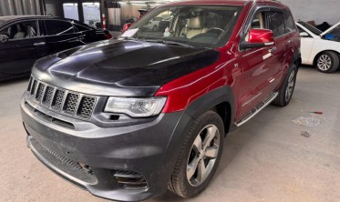 Алюминиевый капот для Jeep Grand Cherokee WK2 (2014-2021) фото