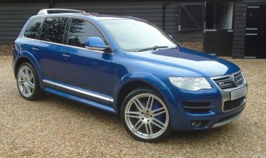 Накладки на пороги VW Touareg 1 в стилі R50 фото