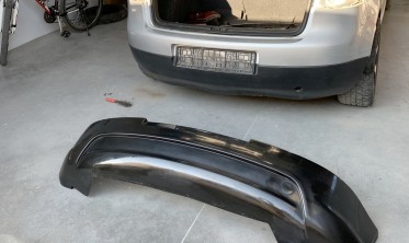 Нижняя накладка на задний бампер VW Golf 5 без выреза фото