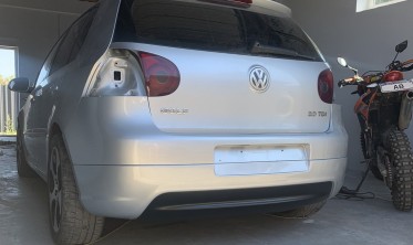 Нижняя накладка на задний бампер VW Golf 5 без выреза фото