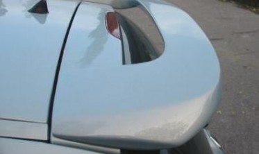 Спойлер кришки багажника Renault Clio 2 фото