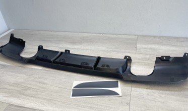 Дифузор заднього бампера BMW E90, E91 M-pack під одинарні насадки фото