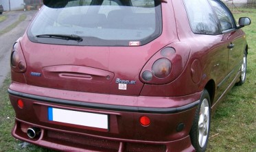 Тюнінгова накладка на задній бампер Fiat Bravo фото