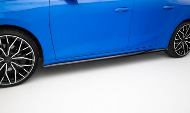 Тюнінг накладки (лістви) на бокові пороги Opel Astra L MK5 Sports Tourer фото