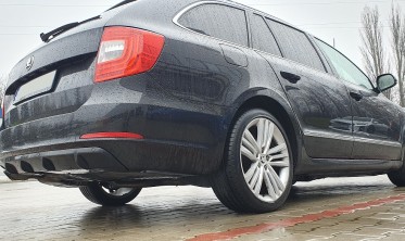 Дифузор заднього бампера Skoda Superb II фото