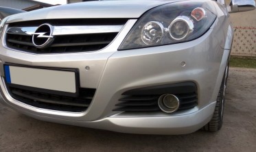 Накладка переднего бампера Opel Vectra C FL / Signum рестайлинг фото