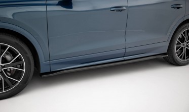 Тюнинг накладки (диффузоры) на боковые пороги Audi Q8 Mk1 2018-2023 фото