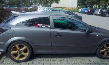 Спойлер крышки багажника Opel Astra H GTC фото