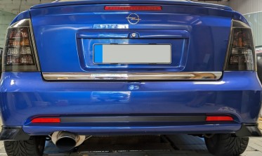 Накладки уголки заднего бампера Opel Astra G Coupe / Cabrio фото