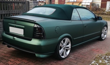 Накладки уголки заднего бампера Opel Astra G Coupe / Cabrio фото