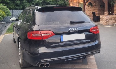 диффузор заднего бампера Audi A4 B8 FL с одним вырезом  фото