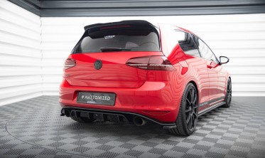 Центральная задняя накладка бампера Volkswagen Golf 7 GTI Clubsport  фото