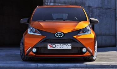 Тюнинговая накладка переднего бампера Toyota Aygo  фото