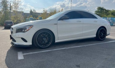 Тюнінгова накладка (губа) на передній бампер Mercedes-Benz CLA C117 рестайл фото