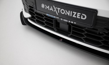 Диффузор + боковые накладки Street Pro на передний бампер VW Golf GTI / GTE / R-Line Mk8 рестайл фото