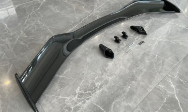 Спойлер крышки багажника Chevrolet Corvette (2020-...) Dry Carbon фото
