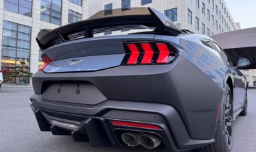 Спойлер крышки багажника Ford Mustang (2023-...) глянц фото