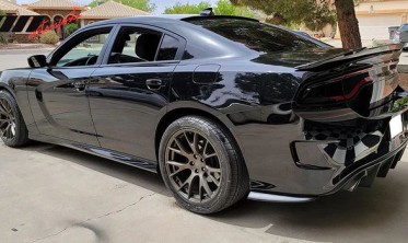 Дифузори порогів Dodge Charger (2015-2021) версія srt глянець фото