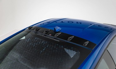 Бленда (накладка) на заднє скло Ford Mustang GT Mk7 фото