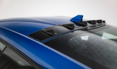 Бленда (накладка) на заднє скло Ford Mustang GT Mk7 фото